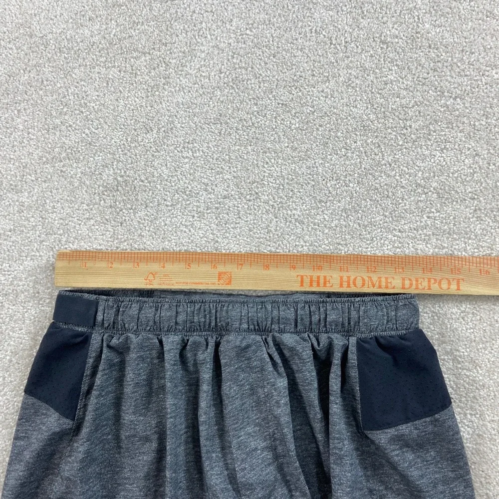 Lululemon Athletic Shorts Mens M Grey 6 Inch Inseam Lined Surge Workout Running